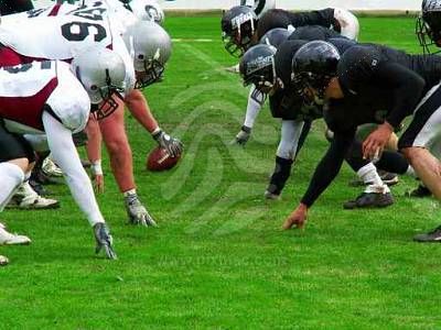 american football players redy to play game