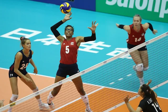 Rachael Adams, nova contratada do Osasco, em partida do Campeonato Mundial de 2018