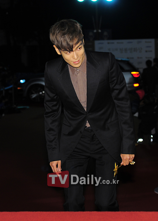 Big Bang TOP at Blue Dragon Film Awards