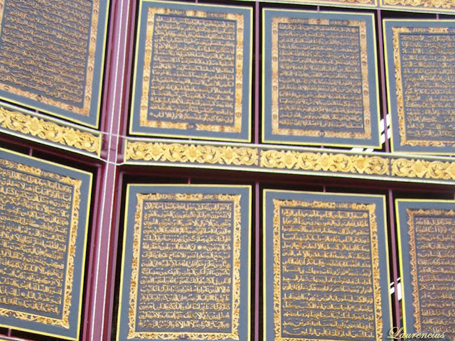 Foto-Al-Quran-Terbesar-di-Dunia-Palembang_3