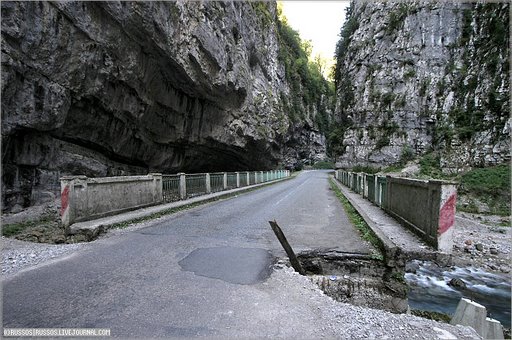 road to death