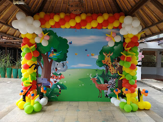 Dekorasi Balon Kami dapat menghias pernikahan anda, tempat, bar, ulang tahun, pameran dagang, promosi, ulang tahun negara dan Country Fair dan banyak lagi acara yang dapat ditambahkan dengan penambahan Dekorasi Balon. Kreasi Balon kami ahli berbagai jenis Dekorasi Balon untuk berbagai tema acara Anda,dan dapat di sesuaikan dengan warna,jenis dan bentuk Dekorasi Balon. Apapun acara anda, balon lengkungan, kolom, dan centerpieces dapat dirancang untuk membuat acara Anda menjadi lebih khusus dan menawan dengan Dekorasi Balon. Dekorasi Balon mengarahkan mata, menekankan warna, menentukan daerah, dan memperindah ruangan. Ada berbagai macam warna untuk mencocokkan atau melengkapi banyak ruang acara Anda hari ini menjadi lebih menarik dan berkesan.  Ide-ide dan kreasi tidak terbatas untuk Dekorasi Balon, Kita dapat menciptakan suasana yang menarik untuk acara Anda yang paling penting dan khusus dan mengubah acara Anda apakah itu elegan dan canggih atau menyenangkan dan meriah, menjadi perayaan yang tak terlupakan.