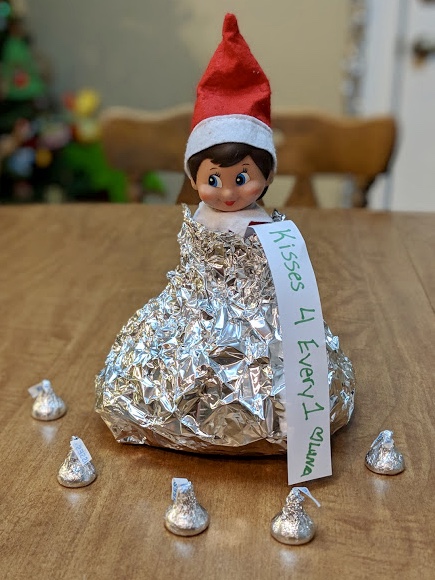 Elf on the Shelf, elf, elf kisses, Hershey kiss costume, elf on shelf Hershey kiss, elf on shelf costume, easy Elf on the Shelf ideas, Elf on the Shelf ideas, Christmas, The Adventures of Luna, Luna the elf, elf ideas, toddler friendly elf on the shelf, elf on the shelf for toddlers, easy elf on the shelf, fun elf on the shelf ideas, kid friendly elf on the shelf, simple elf on the shelf ideas, Christmas tradition, Elf on the Shelf family tradition, holiday traditions,