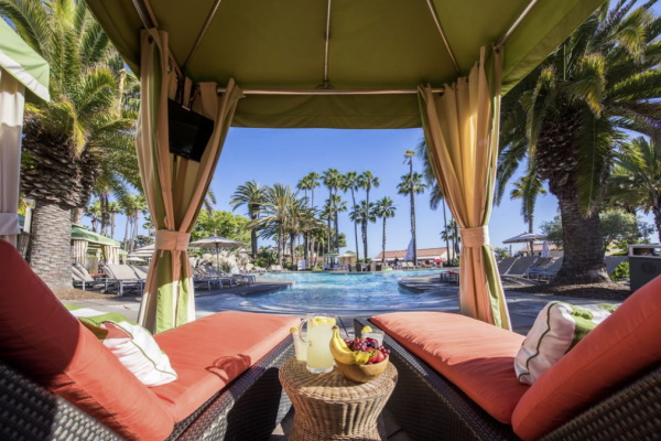 Sunning Area at San Diego Mission Bay Resort