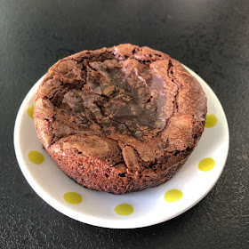 Brownie individuel aux noisettes caramélisées façon Cyril Lignac