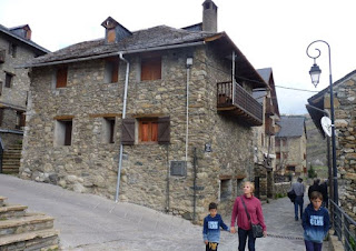 Tahull (Taüll)-Valle de Bohí o Vall de Boí.