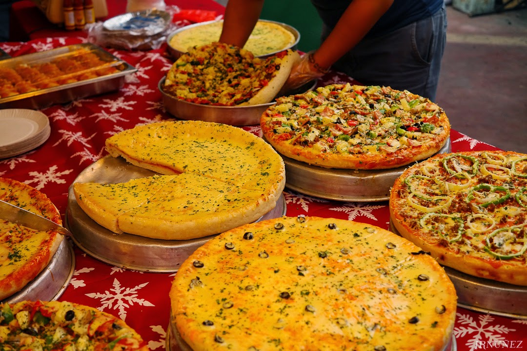 bancheto mercado cubao araneta center pizza