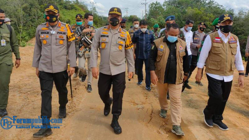 Pesan Kapolda: "Tetap Semangat" Saat Tinjau Posko Terpadu Chek Point Perbatasan Riau-Sumbar