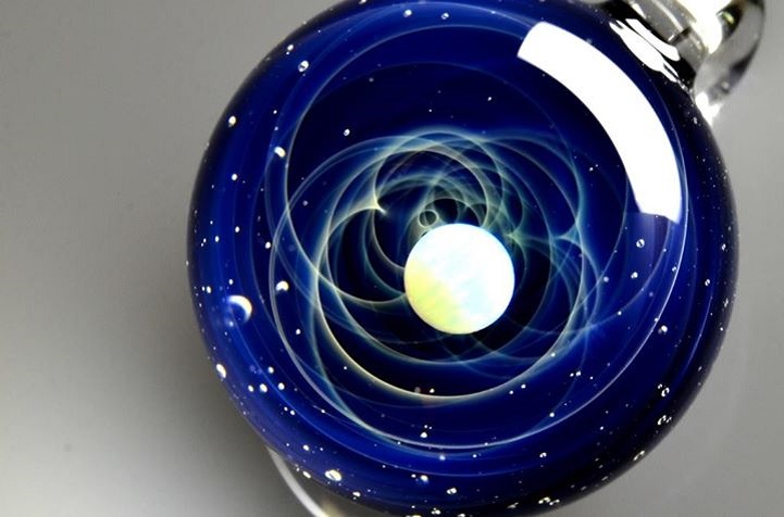 Space Glass: Handmade Planets And Galaxies Captured In Small Glass Pendants