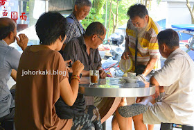 Honest-Durian-Seller-JB-Johor-Bahru 