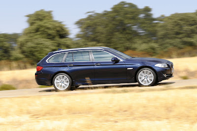 2011 BMW 5 Series Touring Side View