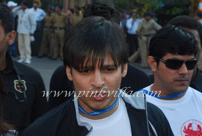 Vivek Oberoi and wife Priyanka Mumbai Marathon 2011