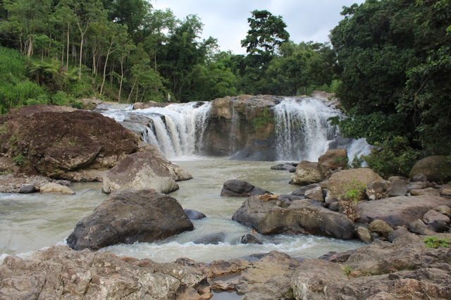 Wisata Alam Air Terjun Sapaya Gowa