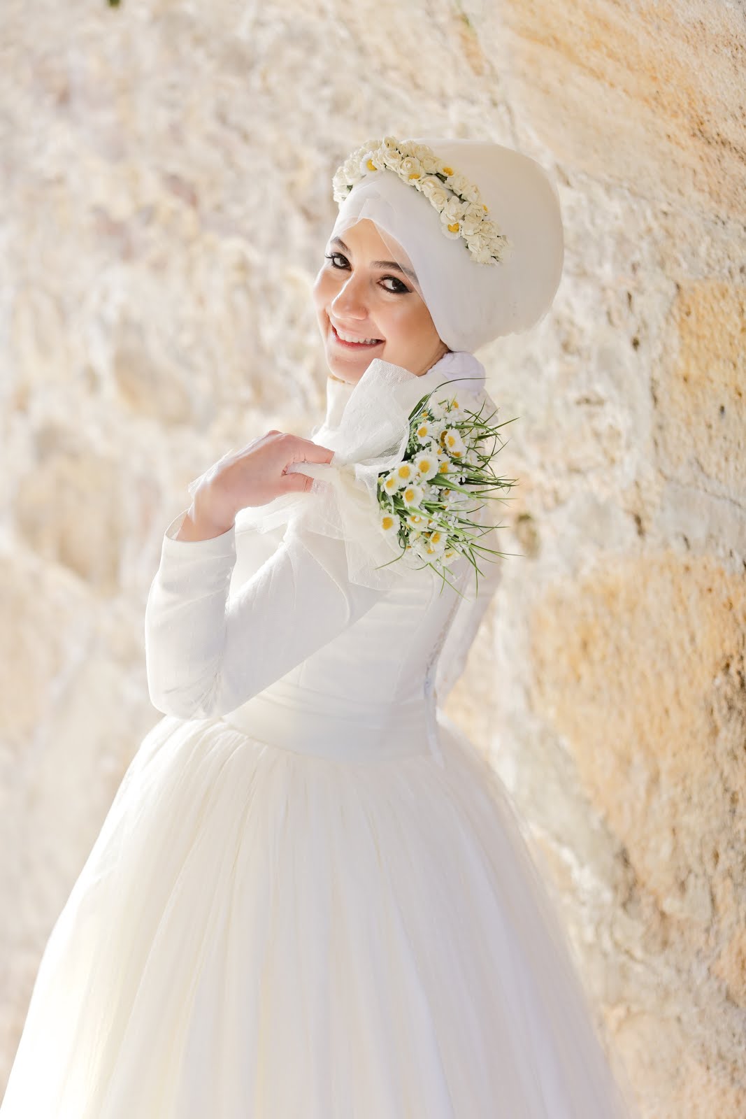 çeşme, foça, alaçatı trash the dress, hijab wedding photos