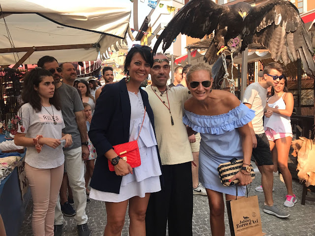 Las concejalas de Ciudadanos disfrutaron de un paseo por el Mercado Medieval de Ponferrada (León)