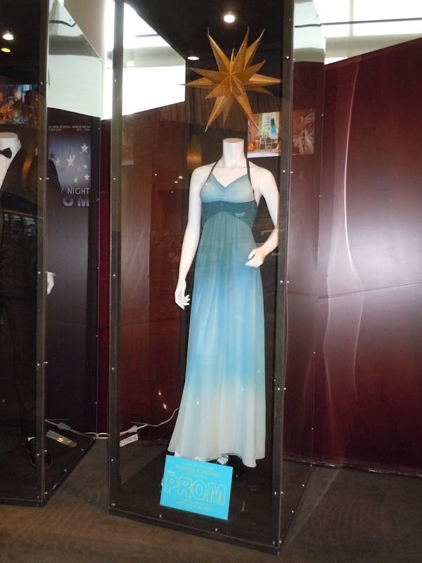 Dress worn by Danielle Campbell in Prom as Simone Daniels
