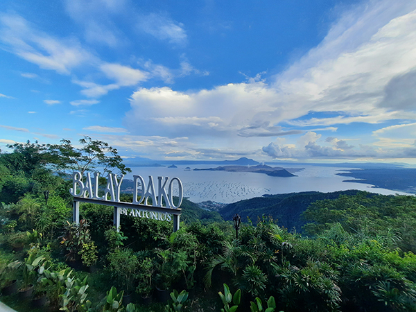 balay dako signage