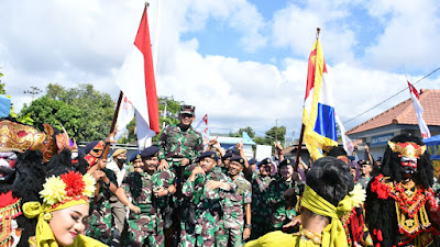 Bendera Pangkalan TNI AL Teladan Berkibar di Mako Banyuwangi