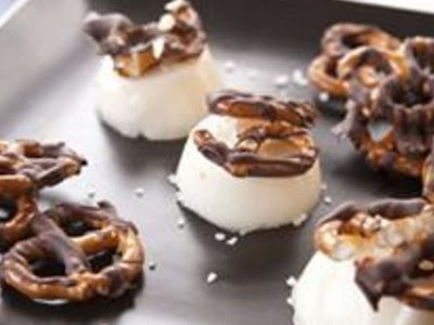 What Is In A Chocolate Covered Pretzel Shot and reviews?
