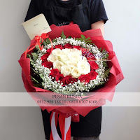 bunga valentine, buket bunga dan cokelat, buket bunga ferrero rocher, buket bunga mawar, bunga mawar valentine, handbouquet mawar, bunga mawar 100tangkai, buket rose, toko bunga, florist jakarta, toko bunga jakarta barat, toko bunga tanjung duren