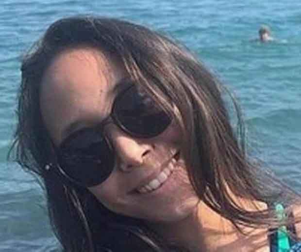Garota de 14 anos morre após celular explodir no travesseiro