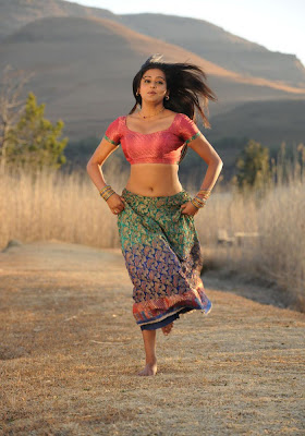 Priyamani in Hot Blouse and Lehenga