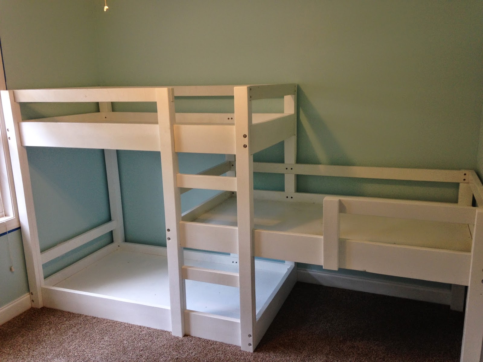 Somehow it all came together: The great triple bunk bed build