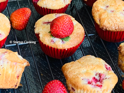 STRAWBERRY MUFFIN