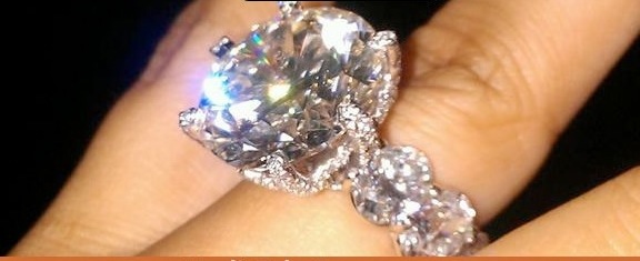 BIGGEST DIAMOND RING - Perhanda Fasa