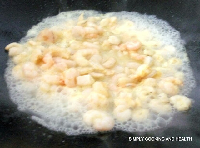 Frying prawns