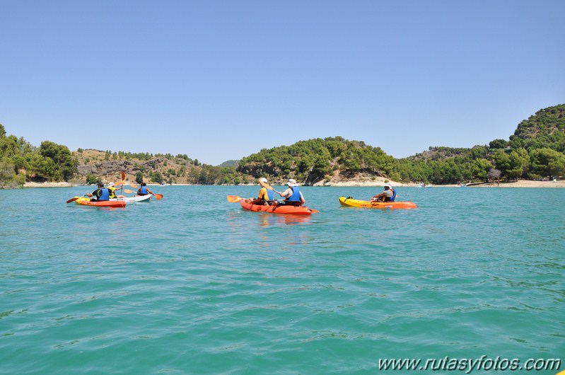 Kayak en el Embalse Conde del Guadalhorce