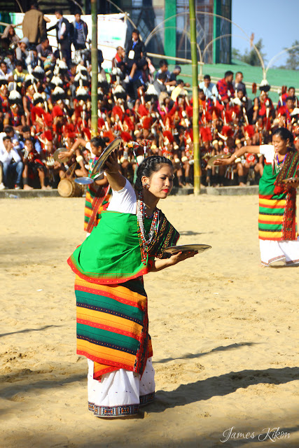 Kachari tribe women perform plate dance in tradition dress 3