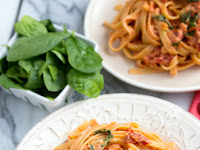 Creamy Sundried Tomato Fettuccine