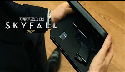 <img src="SKYFALL.jpg" alt="SKYFALL Pistol dan Transmitter">