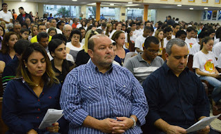 Prefeito Márcio Catão prestigia homenagem à Paróquia de Santo Antonio