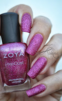 http://kakinenailart.blogspot.fr/2013/10/zoya-arabella-pixiedust-summer-2013.html