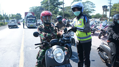 Hari Pertama Operasi Patuh Semeru, Demi Keselamatan Pengendara Sosialisasi Protokol Kesehatan