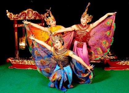 indonesia warna warni Tari Merak Dari Jawa Barat