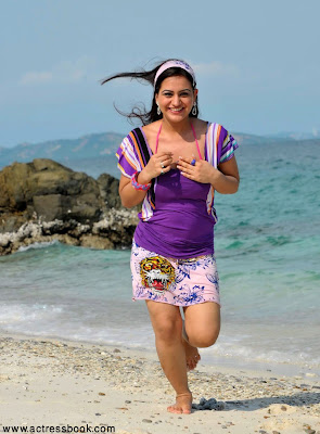 Telugu heroine Aksha latest cute beach stills, Aksha hot photos, Aksha hot beach stills