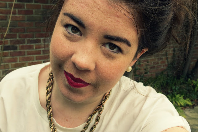 a photo of my face of the day wearing rimmel 107 kate moss lipstick and a topshop gold necklace