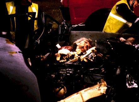 photos of princess diana car crash. princess diana crash body.