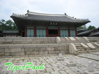慶熙宮の正殿・索政殿