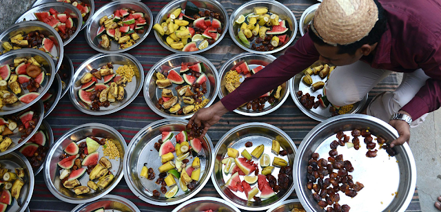 Cara Cerdas Turunkan Berat Badan Selama Puasa Ramadhan