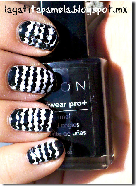 black and white ruffle mani