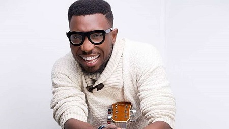 Wow! This Adorable Bedroom Photo of Singer Timi Dakolo With His Wife and Kids Has Got Fans Smiling