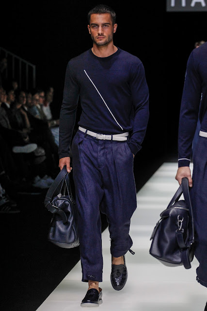 Giorgio Armani Showcases Classics With A Twist With His SS/2018 Collection www.toyastales.blogspot.com #ToyasTales #GiorgioArmani #DesignerSpotlight #Armani #MensFashion #menswear #style 