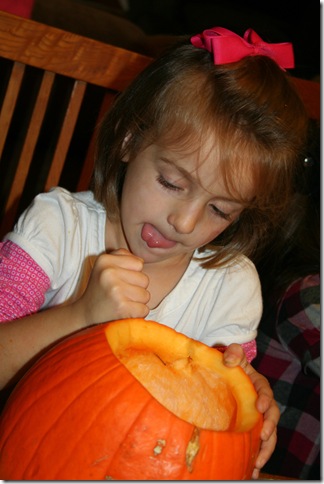 PumpkinCarving-18