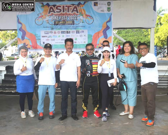 Rudi Melepas Ratusan Peserta Asita Bike Fest 2022