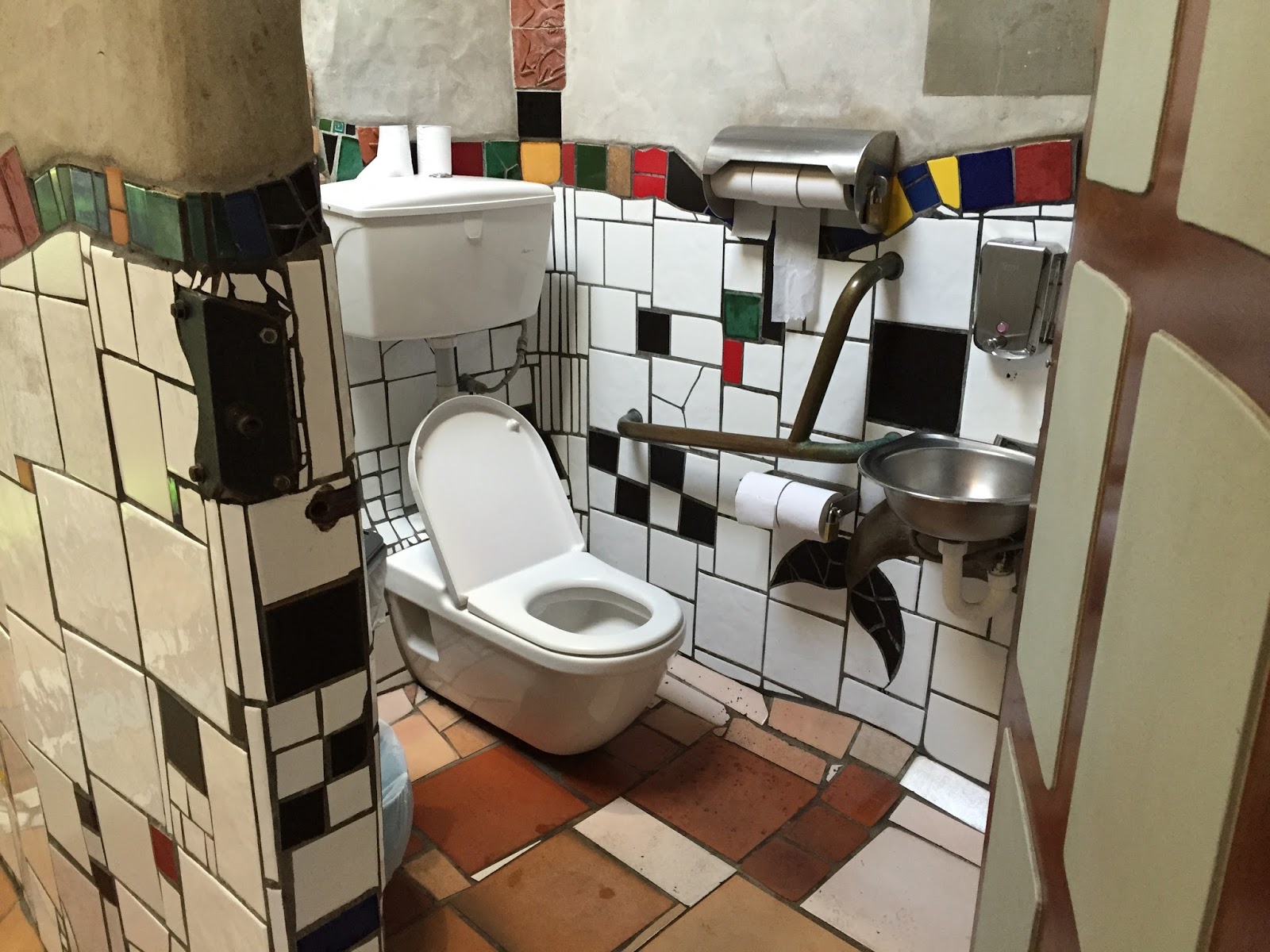 New Zealand Tourist Guide The Most Unusual Toilets in New 