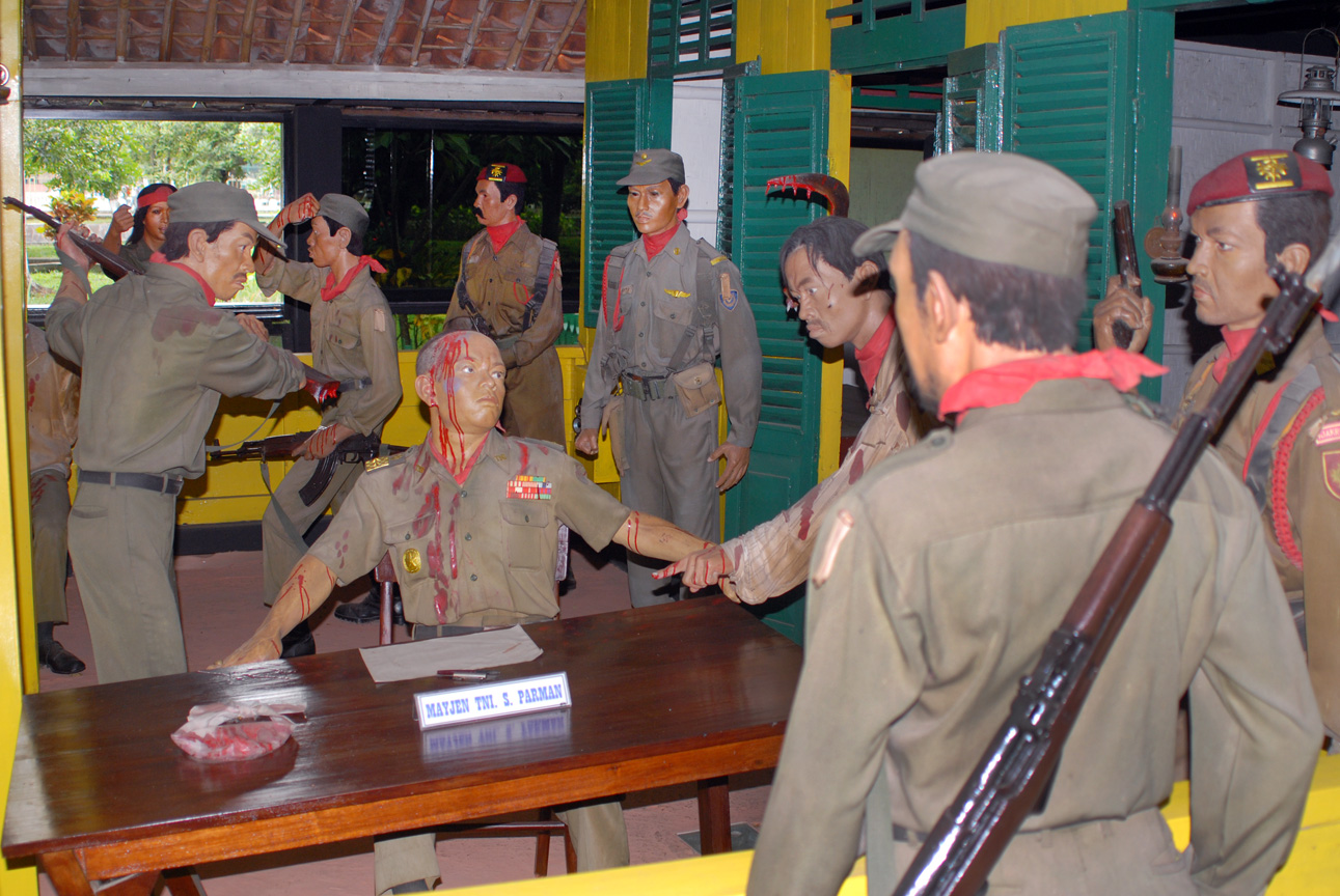 Diorama Penyiksaan Mayjen TNI S. Parman oleh PKI di Museum 